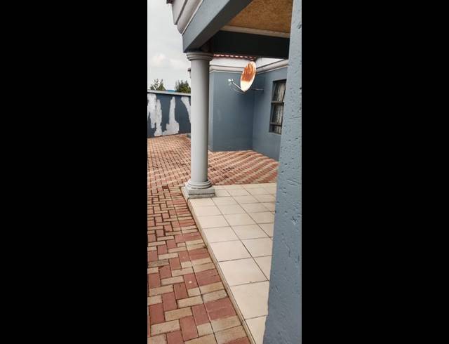 3 BEDROOM HOUSE FOR SALE IN DAWN PARK